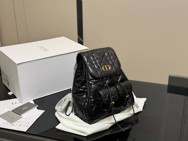 配折叠盒 原版来啦 迪奥 迷你双肩包 轻盈小巧 Size:22.27Cm