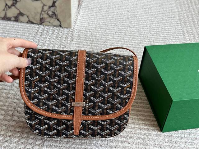 配盒 Size：22 16Cm 戈雅 Goyard 相机包 男生女生用！ 上身效果绝绝子~ 日常非常好搭配哦~ 男生女生都可以入手！