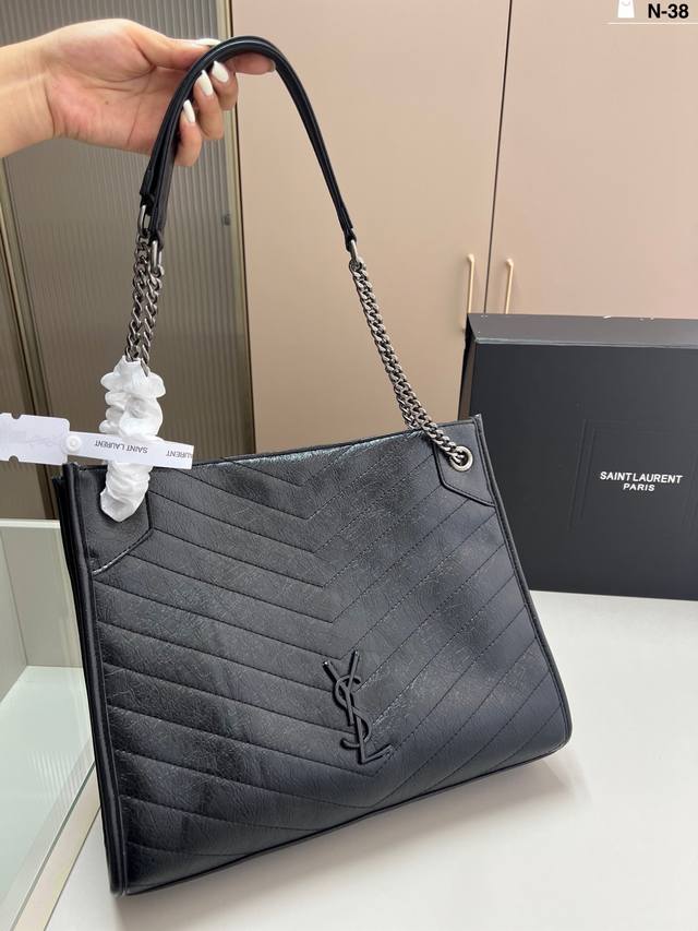 圣罗兰 Ysl Niki托特 出行必备单品 超大容量哦！ N-38尺寸33×25折叠盒