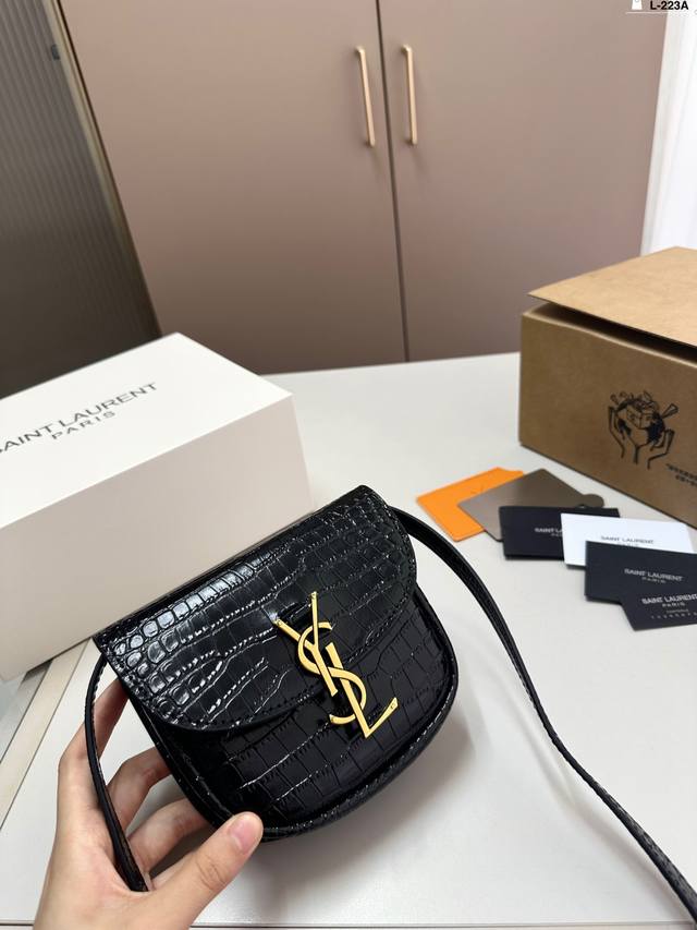 配镜子 Ysl圣罗兰 Kaia马鞍包 鳄鱼纹 永远的百搭单品 上身绝美 这份质感 L-223A 尺寸14×11折叠盒飞机盒