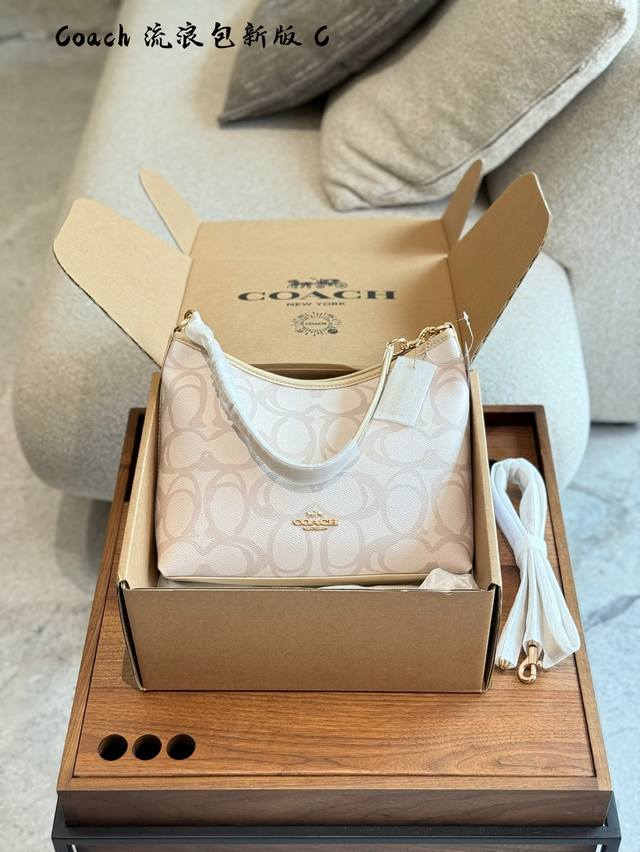 Coach 新版配 色来喽 全新配色的老花更加优雅大气特别适配夏天的奶油风 图片包装