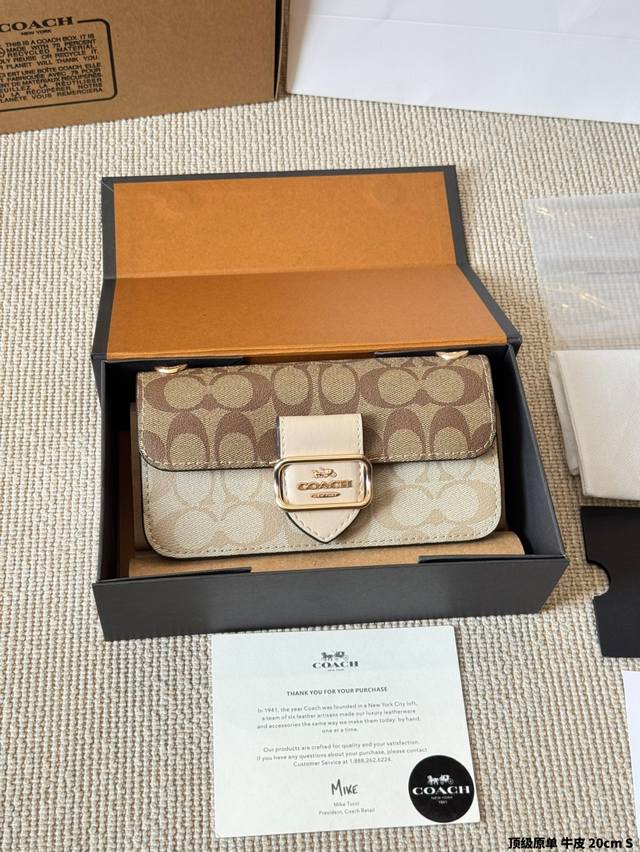 顶级原单 牛皮 Coach 蔻驰 Morgan 系列出新配色啦～ 大受欢迎的拼色设计，搭配精致迷你的 Morgan小包更显气质和时尚的一面，老花设计不会过时，又