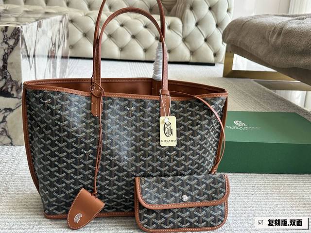 复刻版 配盒 Size：34*27Cm 戈雅购物袋 属于这个季节的购物袋 从头到尾全部都是客订哦！ Goyard 小托特 实物真的很有质感， 四季绝配！