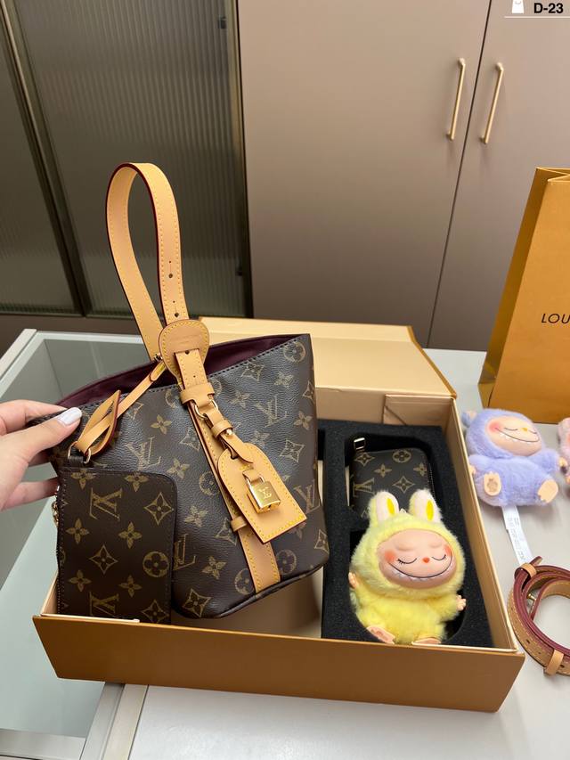 挂件颜色随机 Lv水桶套盒 卡包+Labubu拉布布挂件 D-23尺寸17×18折叠盒