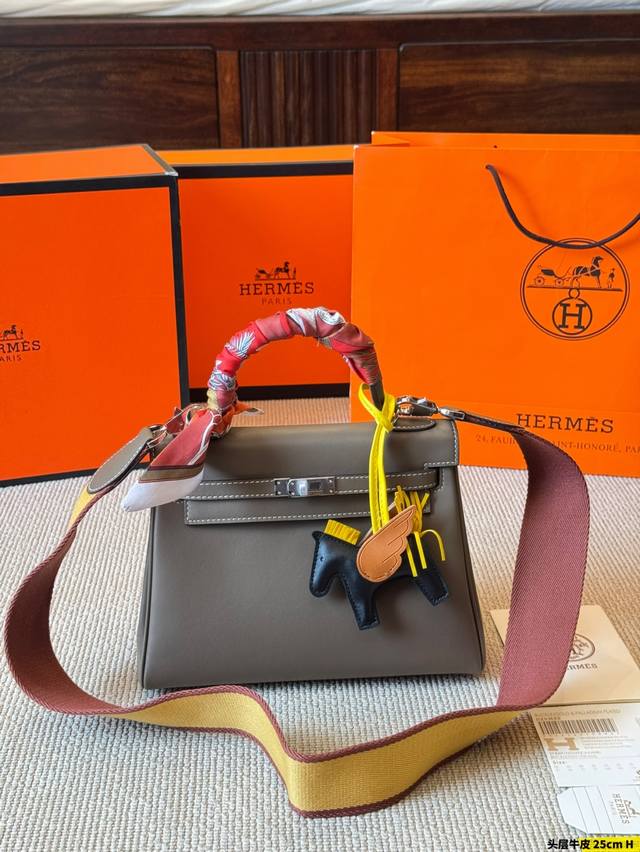 头层牛皮 爱马仕 Kelly25Cm拼色 Hms高端来一波 配包装十丝巾十小马这次更新真的不要错过 价格P美丽性价比天花板 Kelly25 Swfit牛皮 这个