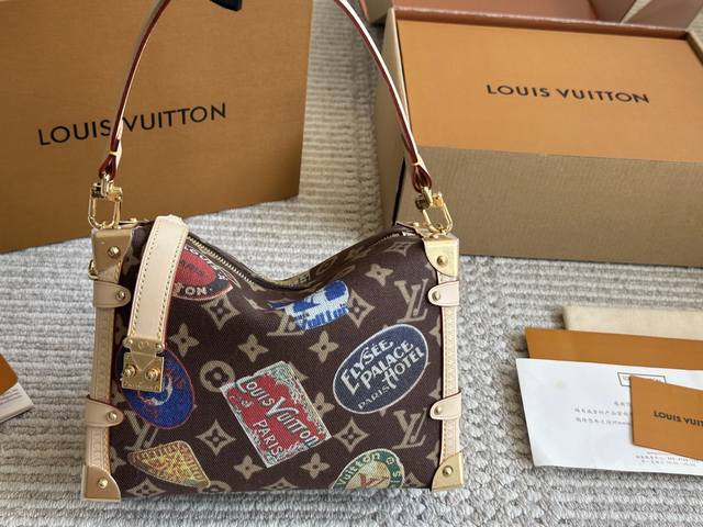 复刻版 Size:23*16Cm 超时空爆款 Lv 25王炸新款包Trunk 谷爱凌 走秀小软箱S来了终于 超级洋气 Upupup 搜索Lv 软箱子 盒子 全套 复刻版 Size:23*16Cm 超时空爆款 Lv 25王炸新款包Trunk 谷爱凌 走秀小软箱S来了终于 超级洋气 Upupup 搜索Lv 软箱子 盒子 全套