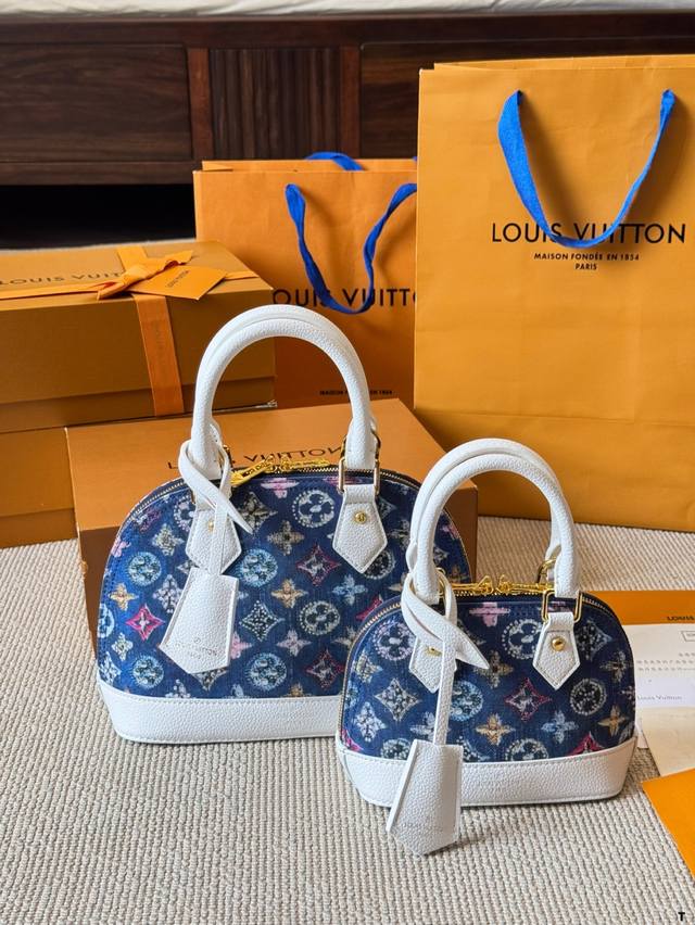 Lv Lv Alma Bb 印花 贝壳包 原版高品质 包包这款Retiro 手袋以标志性的老花面料制成 经典永恒。优雅低调的外形设计和宽敞的包身更加入了实用性。 Lv Lv Alma Bb 印花 贝壳包 原版高品质 包包这款Retiro 手袋以标志性的老花面料制成 经典永恒。优雅低调的外形设计和宽敞的包身更加入了实用性。