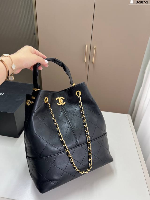 牛皮 香奈儿Chanel托特包 手工坊超耐看的托特包 美拉德色系也很百搭！手提腋下都可以 D-287-2尺寸28×31折叠盒