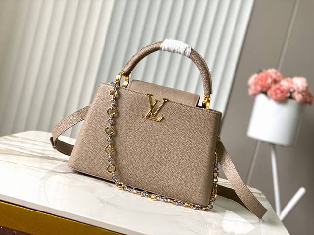 出厂价P 特级精品动态芯片M12935 M48865淡咖圆花环扣款本款Capucines 手袋取材柔韧Taurillon 牛皮革 以珠宝风格双镀链条和 Mono