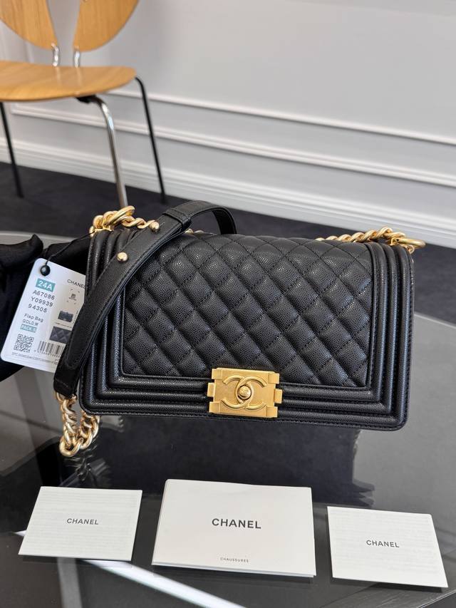 实拍原单高品质 全新升级 带感应 67086细球纹 Chanel 春夏爆款 67086 Leboy系列 进口细球纹小牛皮，实物颜色非常漂亮 ，原厂进口24K真金