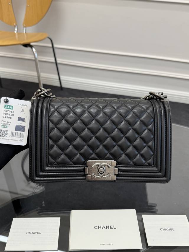 实拍原单高品质 全新升级 带感应 67086羊皮Chanel 春夏爆款 67086 Leboy系列 进口羊皮实物颜色非常漂亮 ，原厂进口24K真金电镀五金，尺寸