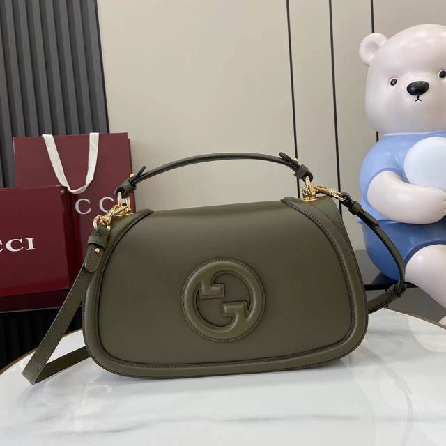 配全套原厂专柜包装 新品 Gucci Blondie系列全新手袋饰有在20世纪70年代初期首次亮相的品牌系列经典标识,巧妙结合传承魅力与当代风尚,出色诠释品牌经 配全套原厂专柜包装 新品 Gucci Blondie系列全新手袋饰有在20世纪70年代初期首次亮相的品牌系列经典标识,巧妙结合传承魅力与当代风尚,出色诠释品牌经
