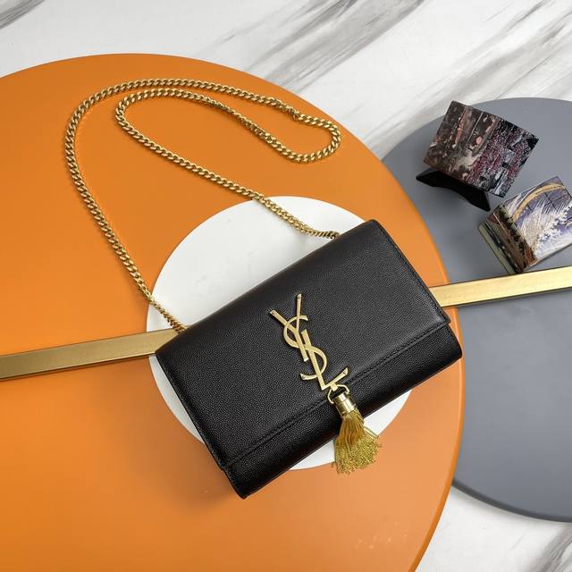 20# 原单球纹 黑色 金扣 +Kate 最经典的款式最实用的这个系列最核心的设计便是Y家 Logo,当年Yves Saint Laurent先生邀请海报艺术家 20# 原单球纹 黑色 金扣 +Kate 最经典的款式最实用的这个系列最核心的设计便是Y家 Logo,当年Yves Saint Laurent先生邀请海报艺术家