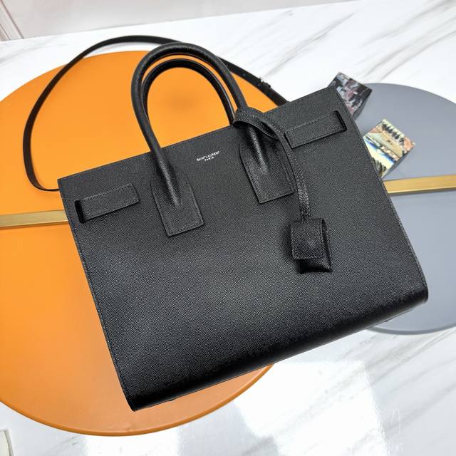 Sac De Jour 经典风琴包球纹黑色32Cm_最合适的尺寸！配有长肩带！含有一个中间拉链隔层！巨大的容量就怕你没东西放而已了_永不过时的款式_用几十年都那