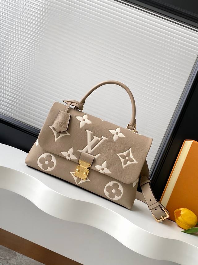 动态163C芯片 顶级原单加强版 M46041灰色丝印大号 M45976大号黑色M45979大号黑丝印本款 Madeleine 中号手袋取材 Monogram