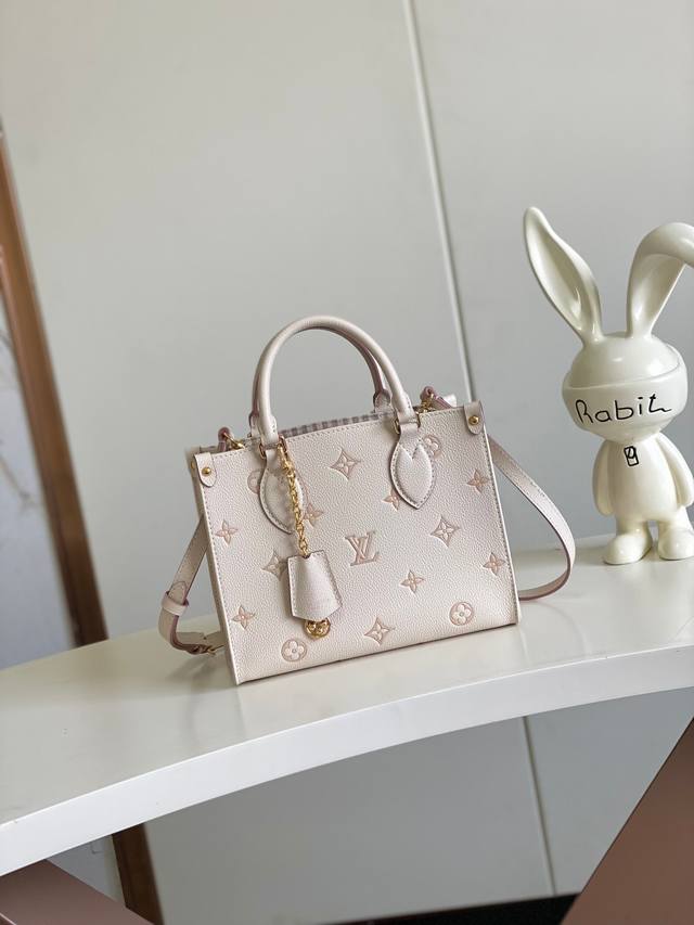 海原外单 独实家拍 半钢163芯片 Onthego 小号手袋 M14403 奶杏色 提花 焕新品牌经典 Monogram Empreinte 皮革,以相同色调勾 海原外单 独实家拍 半钢163芯片 Onthego 小号手袋 M14403 奶杏色 提花 焕新品牌经典 Monogram Empreinte 皮革,以相同色调勾