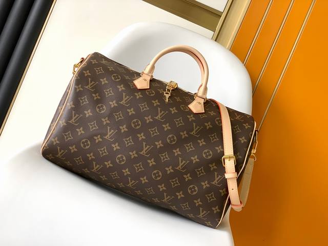 顶级原单 独家实拍 Speedy BandoulièRe 40My Lv Heritage 以 Monogram 帆布制成的 M41110 Speedy 40 顶级原单 独家实拍 Speedy BandoulièRe 40My Lv Heritage 以 Monogram 帆布制成的 M41110 Speedy 40