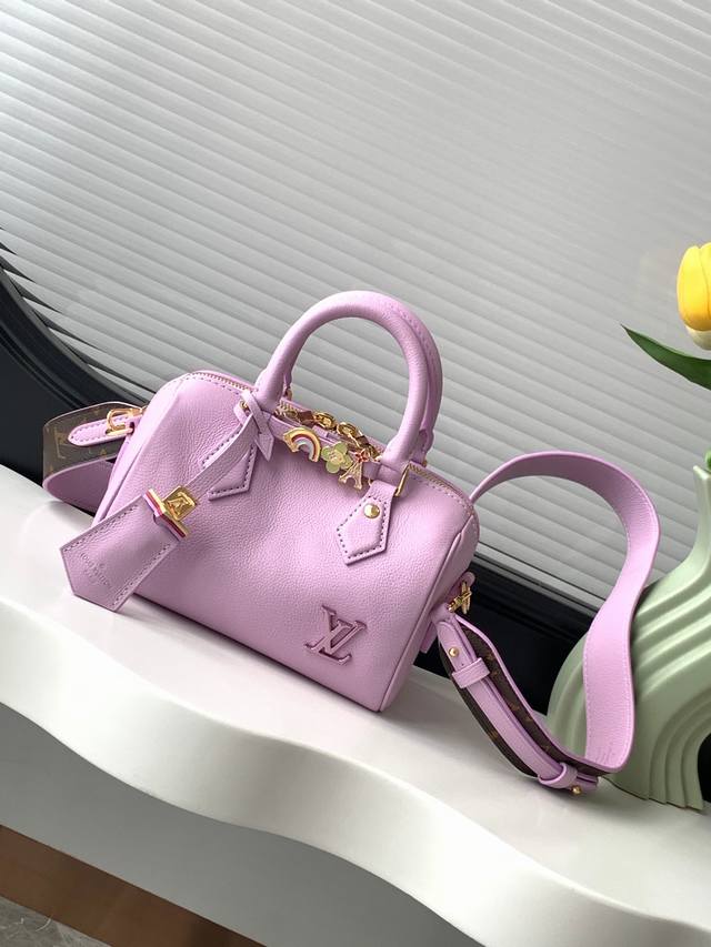 动态变码芯片 顶级原单加强版 头层皮 24598紫色, 中国七夕限定Speedy18,在满足日常需求上搭配了精致小巧可自行多种穿戴方式的配饰,加上可拆卸皮革肩带 动态变码芯片 顶级原单加强版 头层皮 24598紫色, 中国七夕限定Speedy18,在满足日常需求上搭配了精致小巧可自行多种穿戴方式的配饰,加上可拆卸皮革肩带