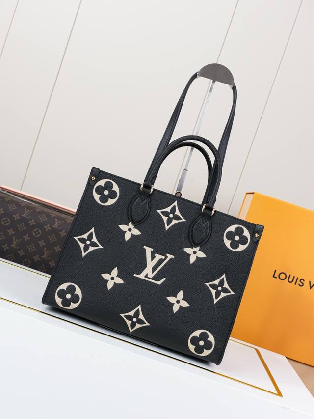 动态163C01芯片 M45495黑丝印35 顶级原单 独家背景实拍 本款 Onthego 中号托特包为柔软粒面牛皮革先后印染和压印 Medium Monogr