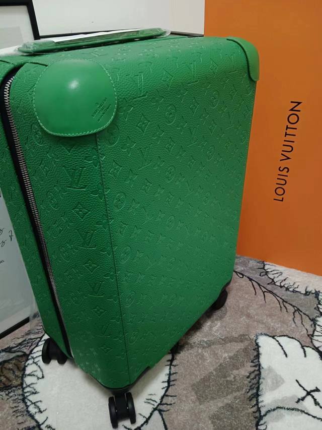 高品质 新色：绿色压花