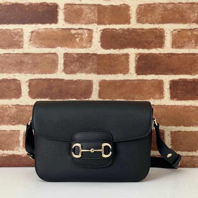 专柜品质，顶级原单货，实物实拍！款号815178克色全皮，尺寸：宽25.9X高17.5X侧宽9.9Cm，