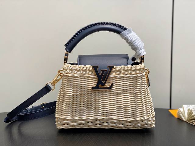 原单精品 M14366深色 编织 全皮Cap那英款 Capucines Bb 手袋 M14366深蓝 M26025棕色 本款 Capucines Bb 手袋回溯