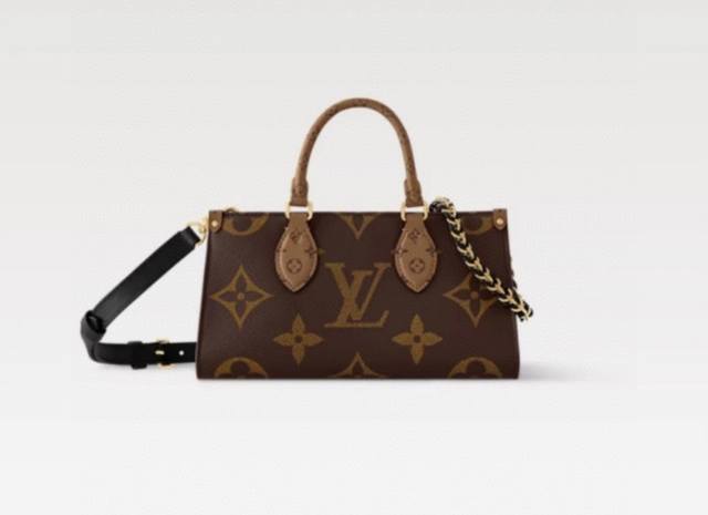 顶级原单，变码芯片M14236本款 Onthego East West 手袋以涂层帆布呈现 Monogram Giant 元素，与 Monogram Rever