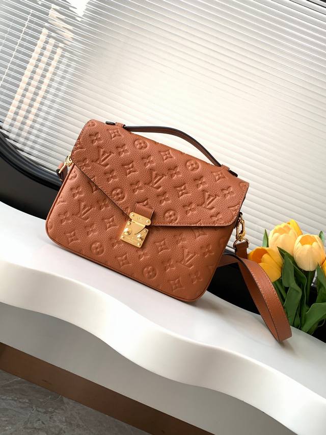 动态变码芯片 顶级原单加强版 头层牛皮 M44881杏色 M41487黑色 M12711棕色Pochette MéTis 手袋Pochette MéTis 手袋