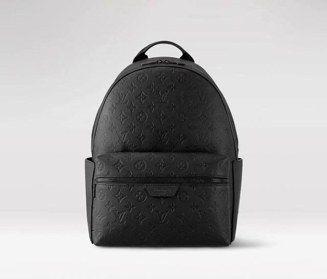 163C01 芯片 顶级原单复刻M46553压花 本款 Discovery 双肩包以 Monogram 压纹牛皮革塑造柔软贴身构型,辅以金属件的沉稳气息。外袋便 163C01 芯片 顶级原单复刻M46553压花 本款 Discovery 双肩包以 Monogram 压纹牛皮革塑造柔软贴身构型,辅以金属件的沉稳气息。外袋便