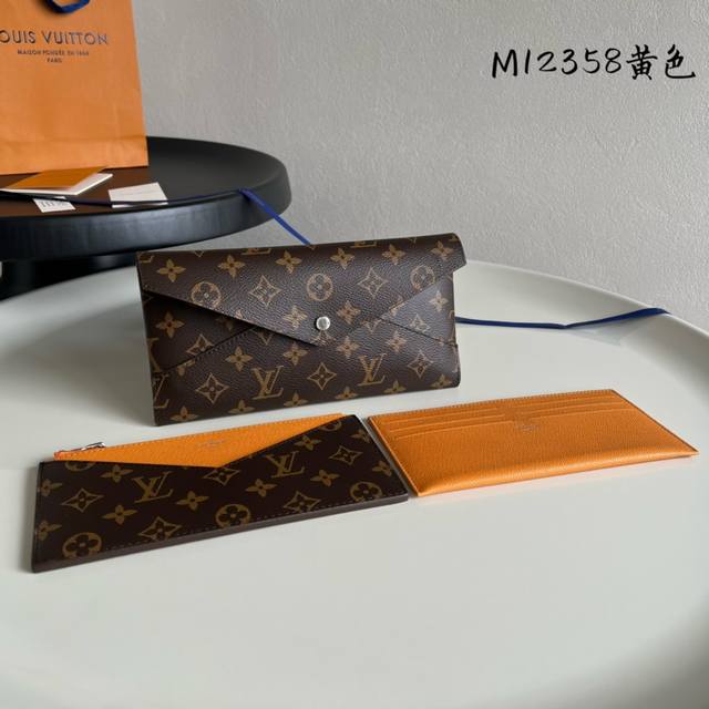 出厂价P 芯片版顶级原单 M12358 黄色 Kirigami Organizer 钱夹以日本剪纸艺术命名。Monogram 涂层帆布塑造流畅构型，粒面皮革内衬