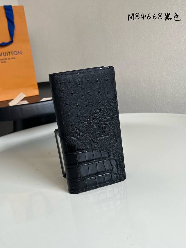出厂价P 芯片版顶级原单 M84668黑色 全皮长款西装夹系列 Brazza 钱夹 西装夹 這款路易威登熱銷的Brazza錢包精緻糅合三款奢華皮革，將高貴奢華格