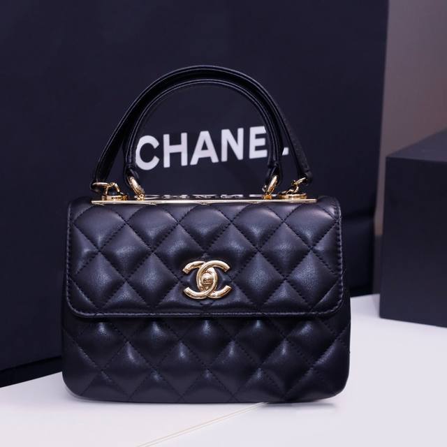 型号：4654黑色浅金扣五金 尺寸：19.5*8*14.5Cm