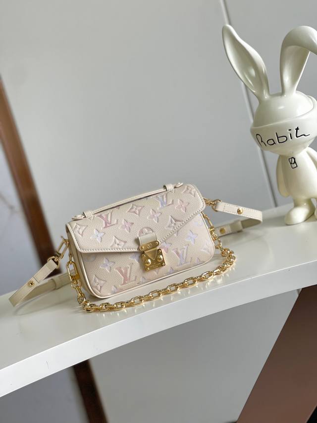 海原外单 独实家拍 半钢163芯片M25682白渐变全皮邮差包系列 小号 East West MéTis 手袋 邮差包出小号 East West MéTis 手