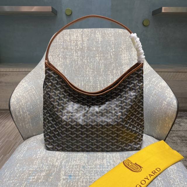 Hobo腋下包 高定原单跑量 这款波西米亚风格的BohèMe包轻盈、柔软但结实,给人一种随意慵懒但又时髦精致之感。无论白天黑夜,始终洋溢着闲适漫游的时尚Bohè Hobo腋下包 高定原单跑量 这款波西米亚风格的BohèMe包轻盈、柔软但结实,给人一种随意慵懒但又时髦精致之感。无论白天黑夜,始终洋溢着闲适漫游的时尚Bohè