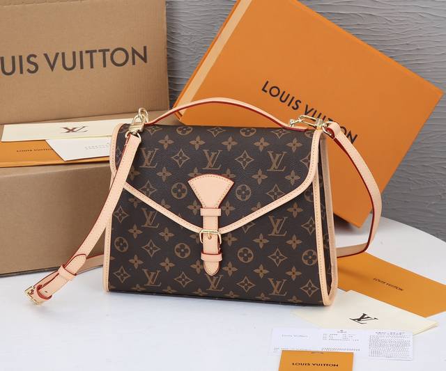 原版高品质老花扇形扣凯丽Bag专柜已停售 但是一点都不影响她在时尚界受欢迎的程度国际网红 时尚博主 明星名模 都游走在时尚最新发布与复古的经典包包的极端上手提、