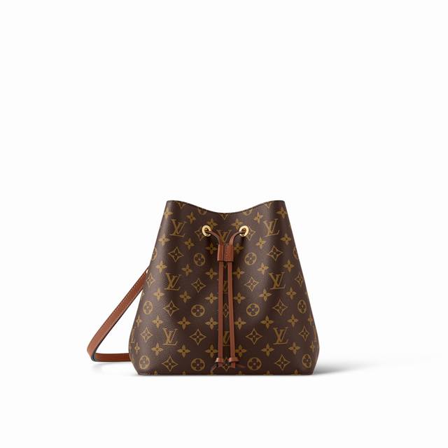 顶级原单、加强版 加斯顿-路易威登于 1932 年专为承运香槟酒设计的酒袋邂逅当代潮流，化身蕴含传承之美的 NéOnoé 水桶包。Monogram 帆布勾勒柔和