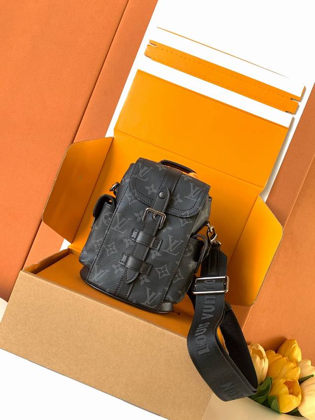 独家首发型号：特级全钢 正版开发M82769 品质、全面再次升级．专柜同步电子芯片内码、新礼盒、礼品袋、保护纸，铜版电子标签、合格证、 皮和料是正品代工厂P意大