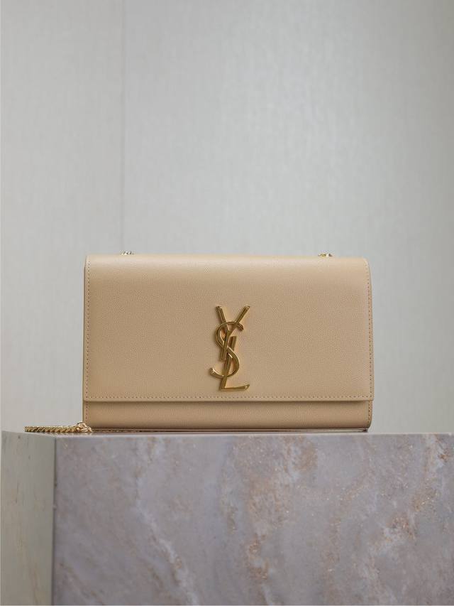 杏色鱼子酱 24Cm 永恒经典 Kate 绝对是杨树林的永恒经典款_永不过时_必入款!人手必备的单品!不管是十年前,还是十年后!Kate就在这里!不会被淘汰!当 杏色鱼子酱 24Cm 永恒经典 Kate 绝对是杨树林的永恒经典款_永不过时_必入款!人手必备的单品!不管是十年前,还是十年后!Kate就在这里!不会被淘汰!当