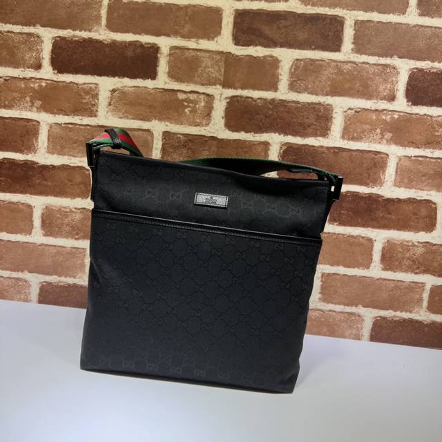 专柜品质，顶级原单货，实物实拍！189751克布 小号 尺寸：宽27X高27X侧宽7，出货了。