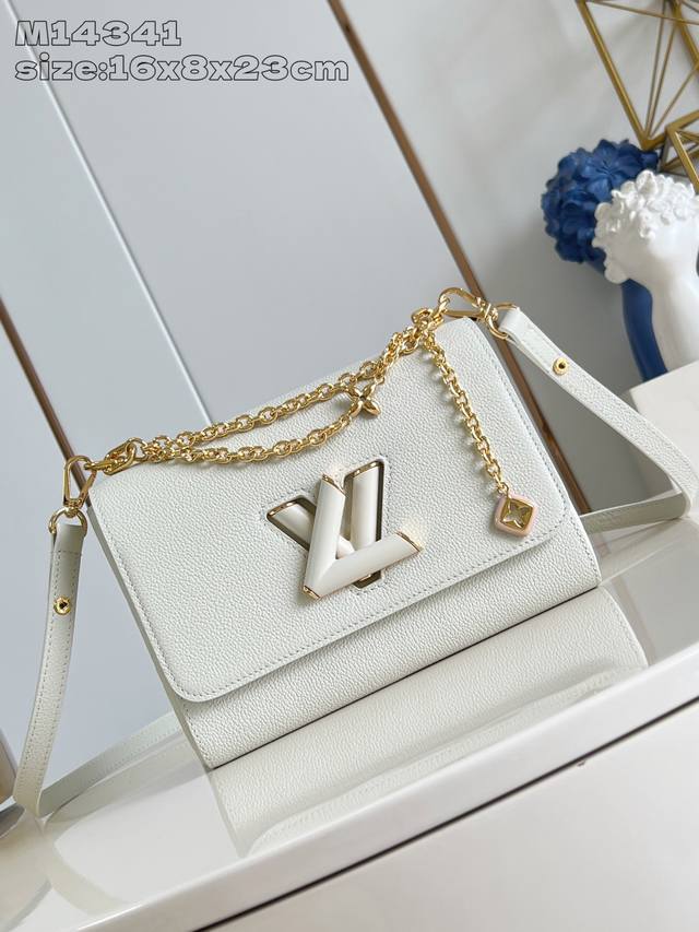 顶级原单 M14341白 Harmony 系列汲取 Monogram 花卉和 Puffygram 珠宝系列元素，以装饰性链条焕新 Twist Slim 中号手袋