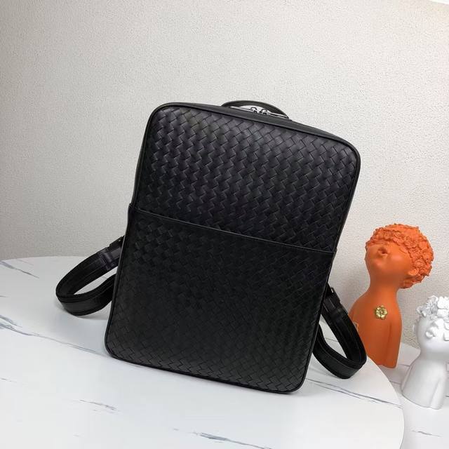 Bv 海外原单品质 专柜同步Bv官网最新Bottega 狠货来袭 顶级打蜡胎牛皮,专柜原单五金,独特的设计风格完美至极!让时尚变得无止境 那质感和 那手工无可挑 Bv 海外原单品质 专柜同步Bv官网最新Bottega 狠货来袭 顶级打蜡胎牛皮,专柜原单五金,独特的设计风格完美至极!让时尚变得无止境 那质感和 那手工无可挑