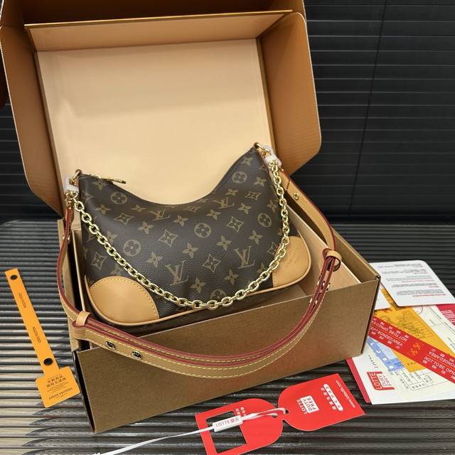 Louisvuitton 路易威登 Lv Boulogne老花牛角包 斜挎单肩包 实物拍摄 原厂原版面料 配送防尘布袋 折叠礼盒 17 X 29 Cm。