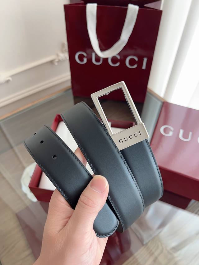 绝美Gucci 方扣男士新款腰帶 專櫃同步 寬3.5厘米 帶身头层小牛皮 精緻真空電鍍雙G鋼扣 雙面可用