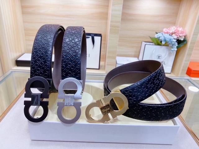 米兰时装周新款 正品有售Ferragamo 菲拉格慕 Italy专柜在售正品 此款采用原單进口牛皮 压专属标制作 走线油边细致 正品开模 搭配原版Gancio五 米兰时装周新款 正品有售Ferragamo 菲拉格慕 Italy专柜在售正品 此款采用原單进口牛皮 压专属标制作 走线油边细致 正品开模 搭配原版Gancio五