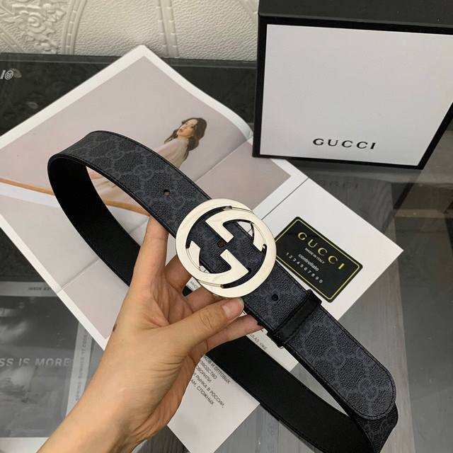 Guccl 古奇 原官单网经典 尺寸38Mm，原单五金扣头，带身采用Pvc防水料搭配黑色牛皮底，清晰美观，皮质软，手感舒适，档次高。高清实拍细节质感无可挑剔支持