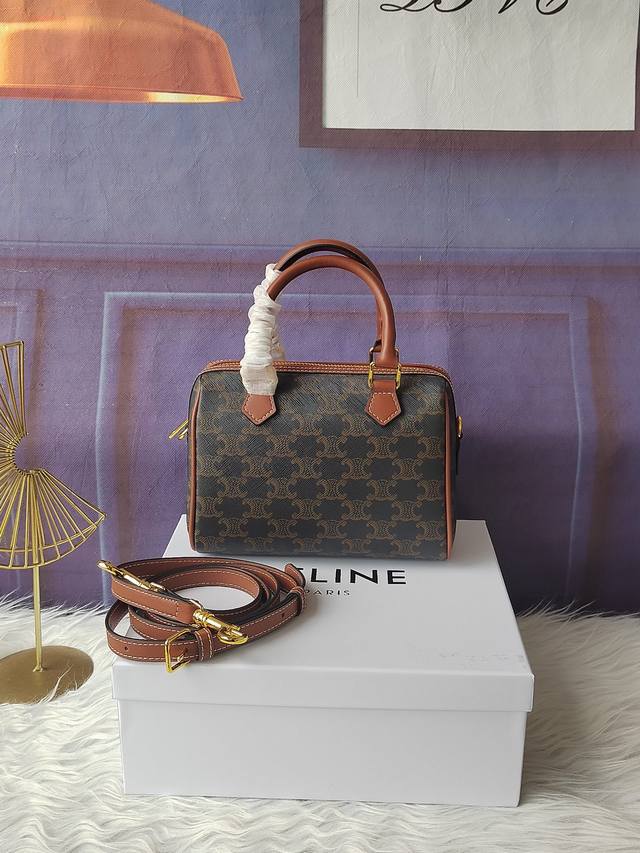 款号133722老花，手提肩背和斜挎波士顿包，可拆卸和可调节肩带，尺寸20Cm-14Cm-10.5Cm