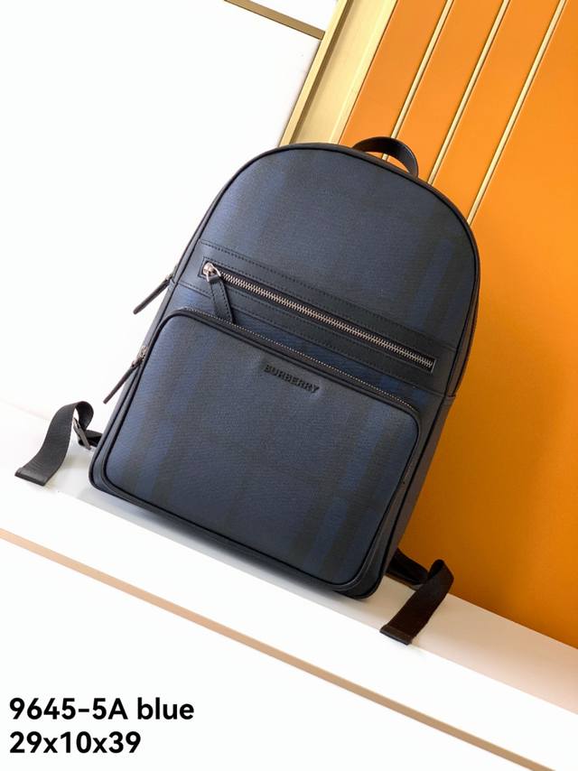 双肩背包型号：9645-5A#经典蓝，顶级原单货Burberry专柜双肩背包，高端大气，时尚有品味，采用顶级Burberry专用格纹材料配头层牛皮，手感柔软舒适