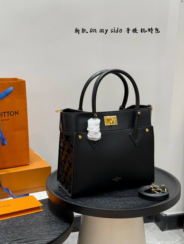 Lv On My Side手提托特Tote 优雅与实力并存On Myside是一款看起来很正式实际很可爱又多样的一款包容量样式牛皮拼老花很洋气百搭手拎肩背都只要