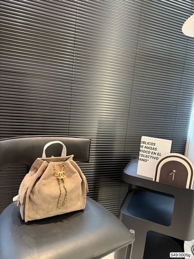 香奈儿双肩包 香奶奶爱好者25Bag麂皮双肩包25Bag变变变，变成了双肩包居