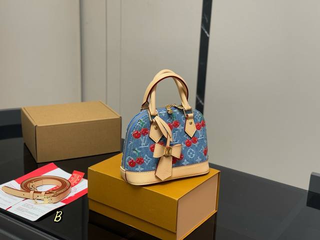 配折叠盒飞机盒 Size: 20Cmlv Alma樱桃贝壳包 内敛!深沉!有味道!这款百搭的经典手袋依然很受现代的青睐! 配折叠盒飞机盒 Size: 20Cmlv Alma樱桃贝壳包 内敛!深沉!有味道!这款百搭的经典手袋依然很受现代的青睐!